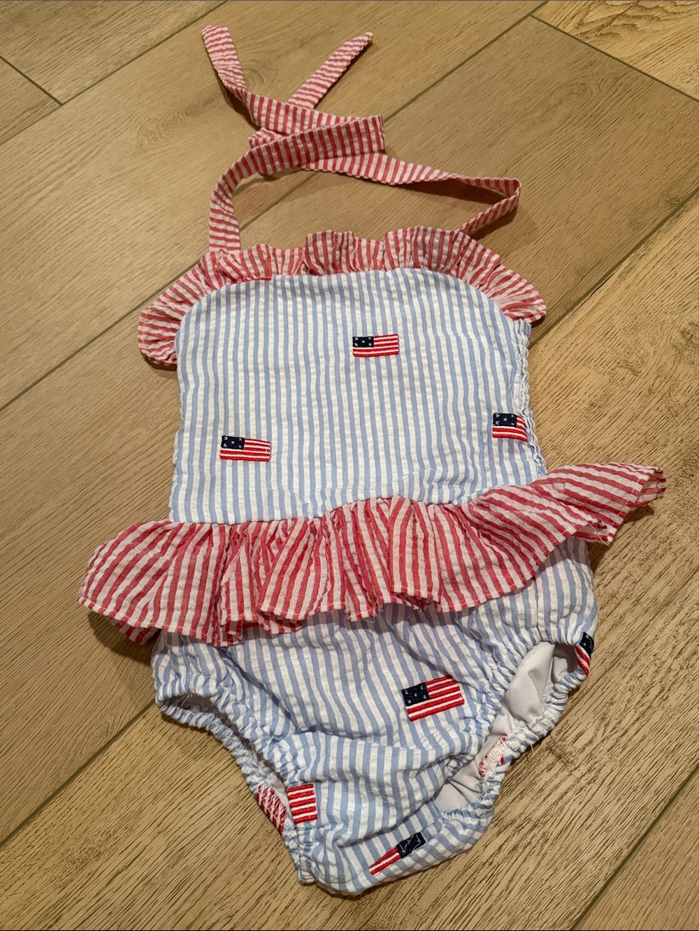 The Smocked Flamingo. Size 4. No flaws.
